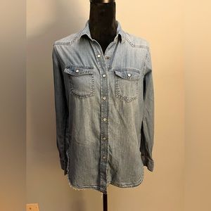 MOSSIMO Boyfriend Fit Snap Front Western Chambray Shirt S